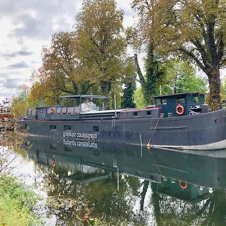 Peniche Mapensee Båthotell *