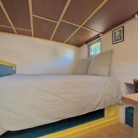 Úszó hotel Peniche Mapensee