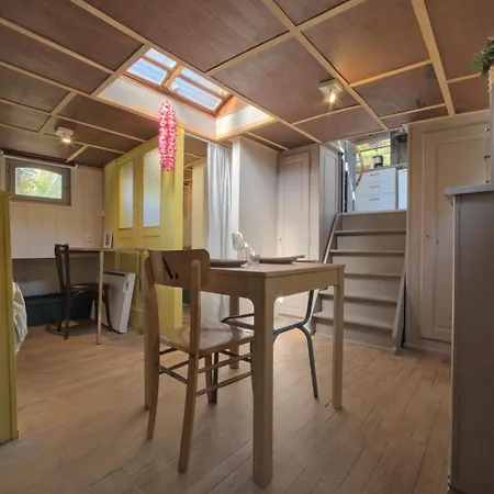 Πλωτό κατάλυμα Peniche Mapensee *