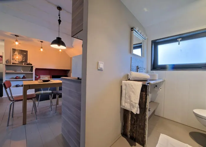 Peniche Mapensee Úszó hotel *